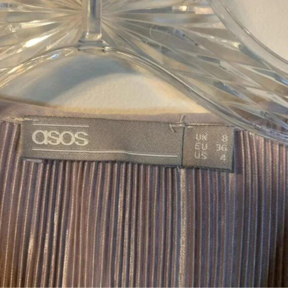 ASOS  Lilac Purple Shimmery Ribbed V-Neck Midi Dress 4 - Picture 3 of 7